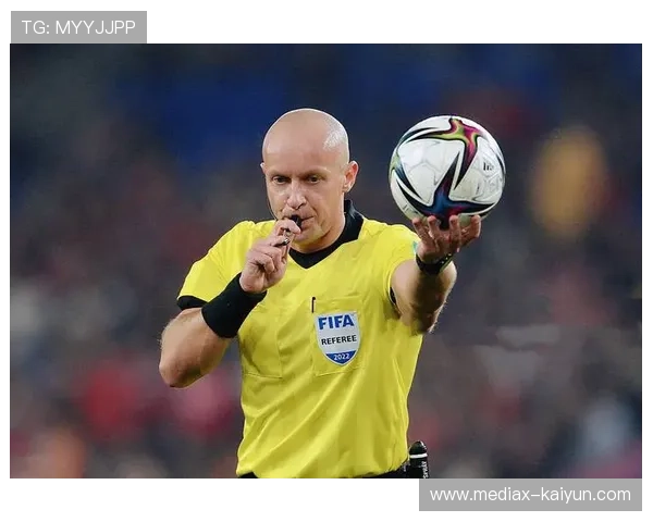 VAR技术助力欧冠判罚精准化 点球争议成为焦点再度引发讨论