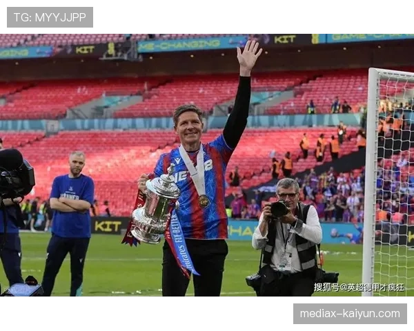 战术复盘：水晶宫零封曼城，格拉斯纳的高位防守体系如何奏效？